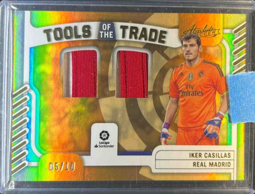 2022 Chronicles #AT-IC Absolute Tools of the Trade La Liga - Gold /10