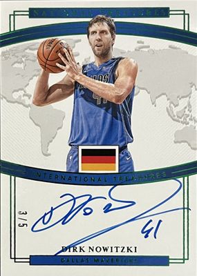 2018 National Treasures #IT-DNK International Treasures Autographs - Emerald /5