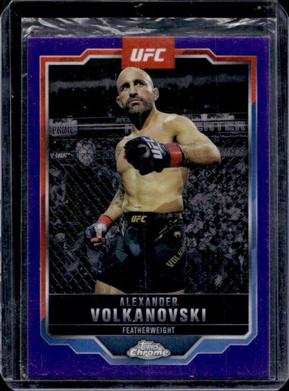 Alexander Volkanovski 2025 Topps Chrome UFC #18 Purple Refractor RAW