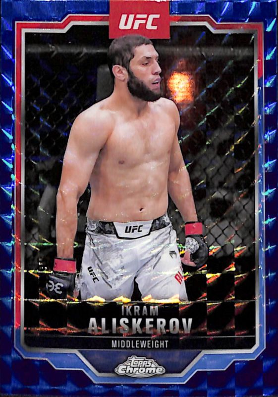 2025 Topps Chrome UFC #86 Blue Geometric Refractor /99