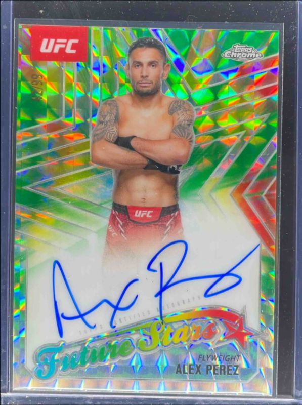 Alex Perez 2025 Topps Chrome UFC #FSA-AP Future Stars Autographs - Green Geometric Refractor /99 RAW