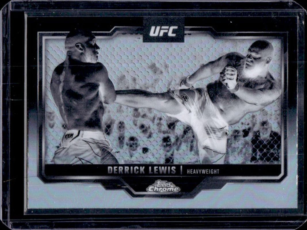 2025 Topps Chrome UFC #104 Negative Refractor