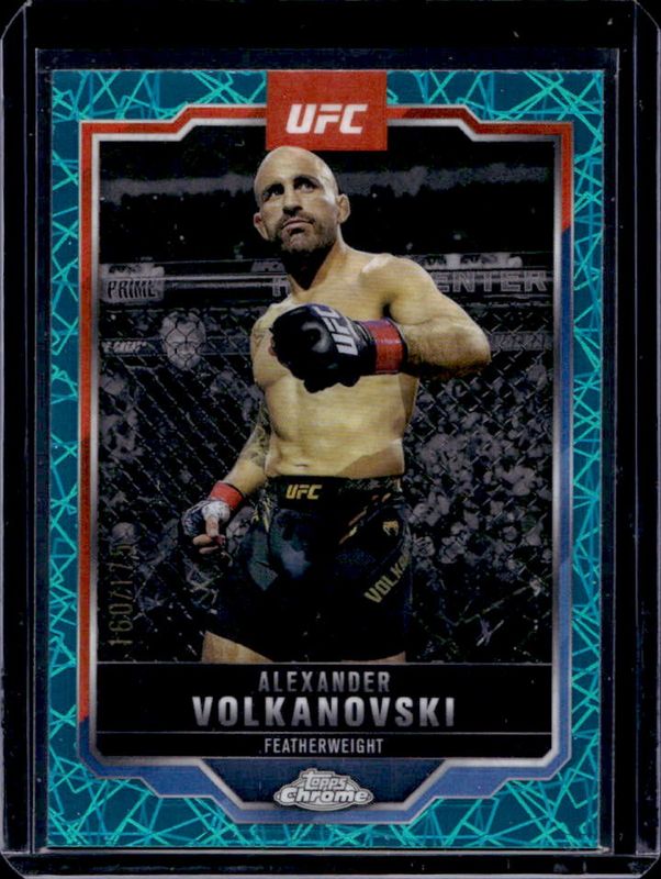 Alexander Volkanovski 2025 Topps Chrome UFC #18 Teal Lazer Refractor /175 RAW