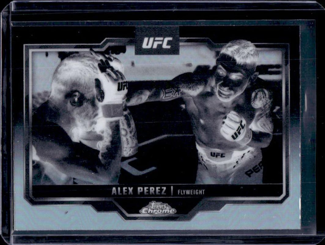 Alex Perez 2025 Topps Chrome UFC #60 Negative Refractor RAW