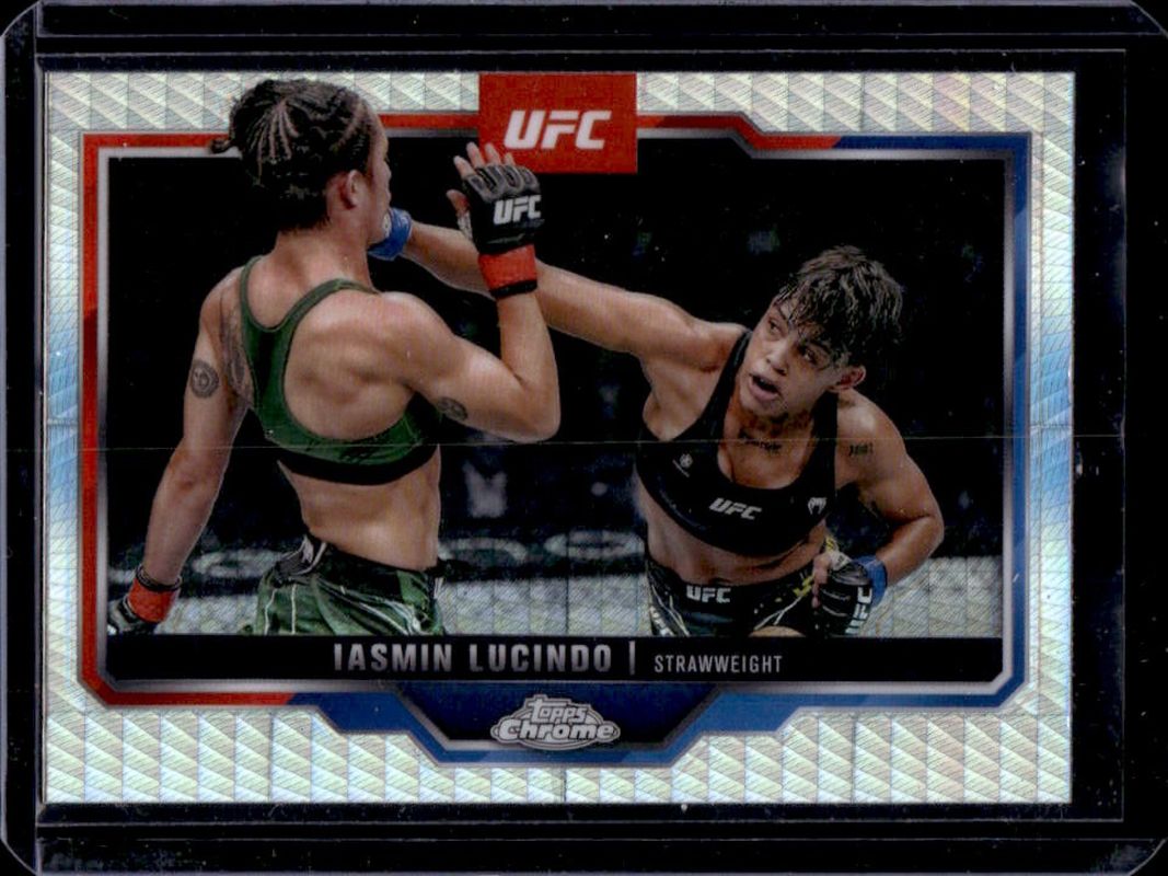2025 Topps Chrome UFC #130 Prism Refractor