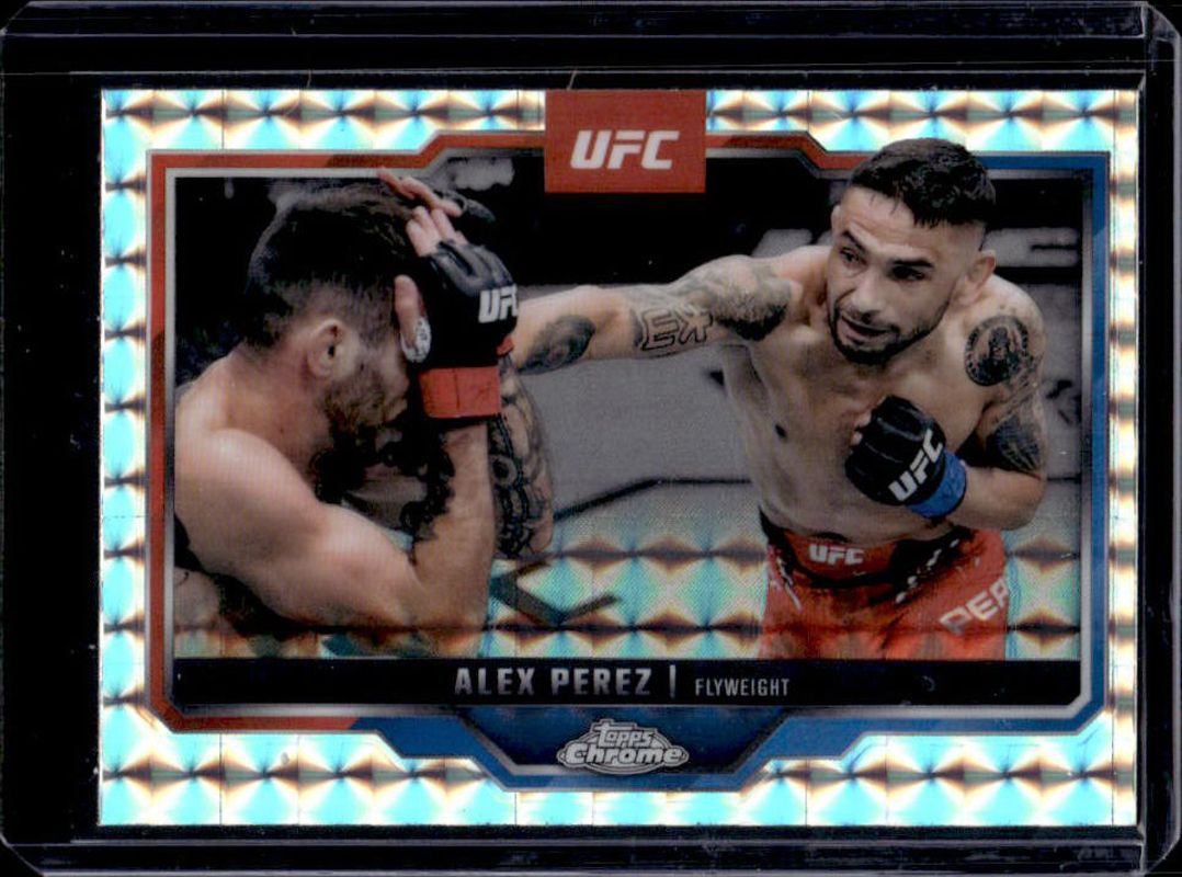 Alex Perez 2025 Topps Chrome UFC #60 Geometric Refractor RAW