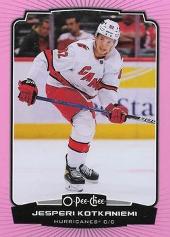 Jesperi Kotkaniemi 2022 O-Pee-Chee #223 Neon Pink Border /75 RAW
