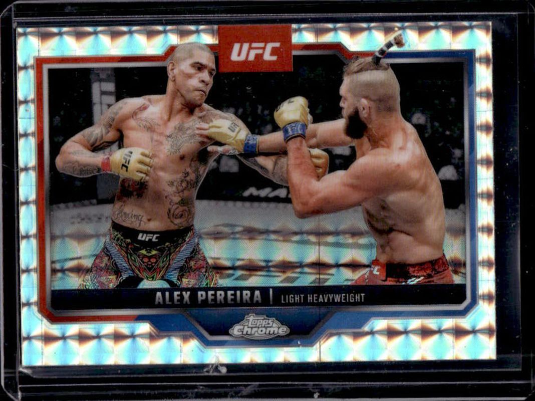 Alex Pereira 2025 Topps Chrome UFC #2 Geometric Refractor RAW