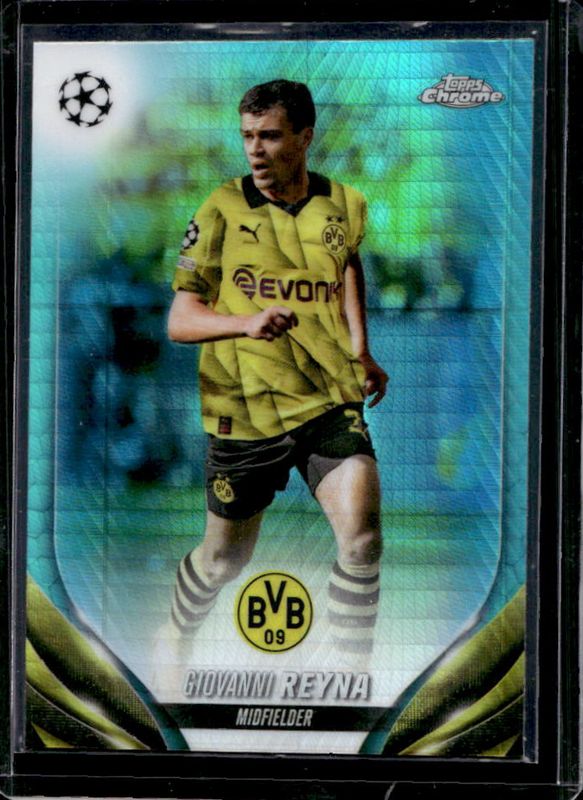 Giovanni Reyna 2023 Topps Chrome UEFA Club Competitions #174 Aqua Prism Refractor RAW