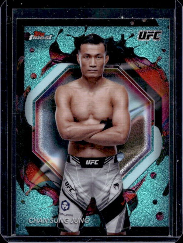 Chan Sung Jung 2024 Topps Finest UFC #265 Aqua Glitter Refractor RAW