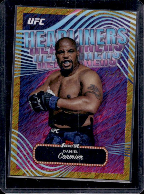 Daniel Cormier 2024 Topps Finest UFC #HDL-22 Headliners - Gold Shimmer Refractor /39 RAW