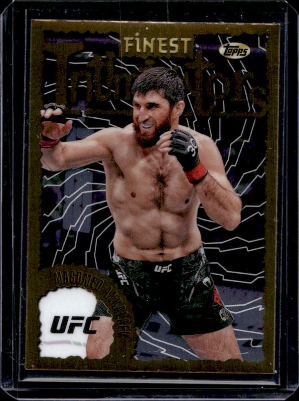 2024 Topps Finest UFC #INT-3 Intimidators