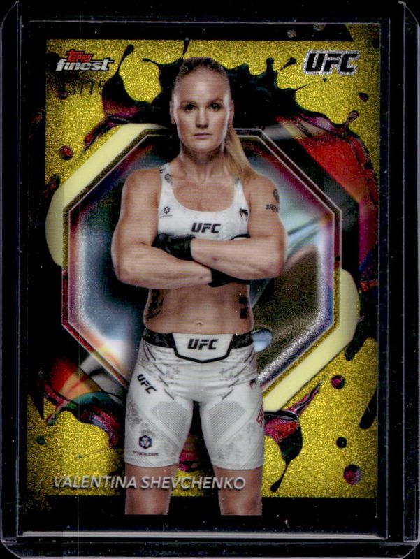 Valentina Shevchenko 2024 Topps Finest UFC #289 Yellow Glitter Refractor /75 RAW