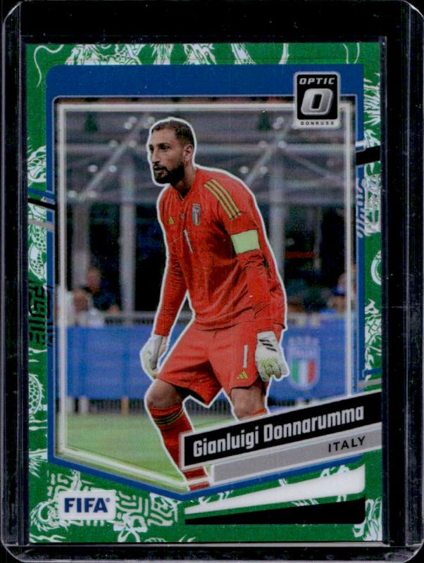 2023 Donruss #33 Optic - Dragon Scale /8