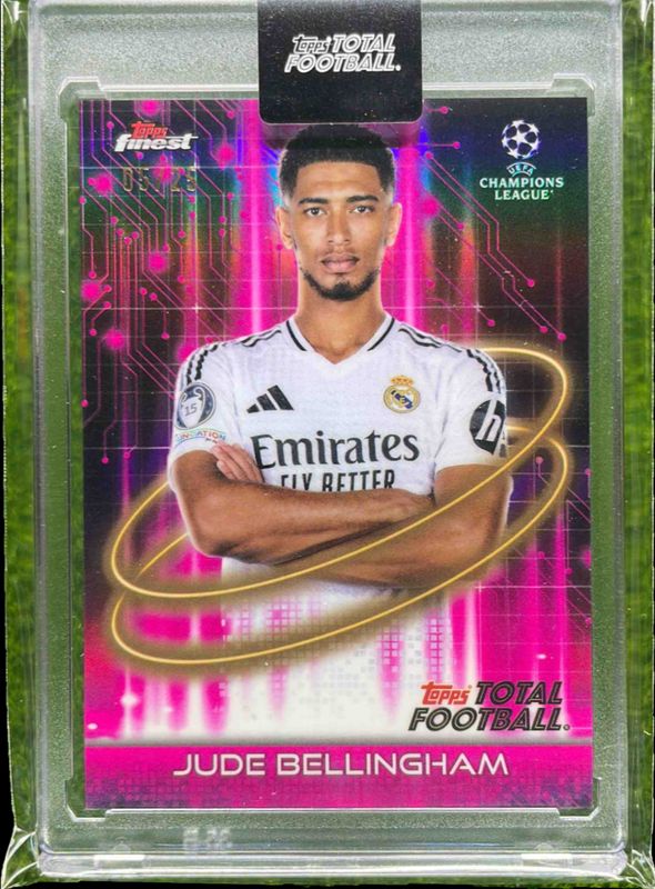 Jude Bellingham 2024 Topps Finest UEFA Club Competitions #FF-3 Total Football's Finest - Magenta Refractor /25 RAW
