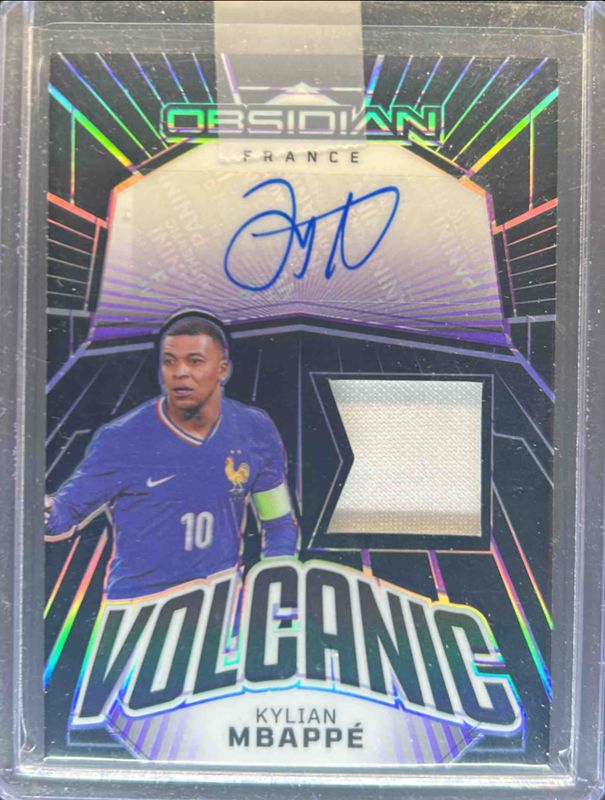 Kylian Mbappe 2023 Obsidian #VM-KM Volcanic Material Signatures Electric Etch - Purple /50 RAW