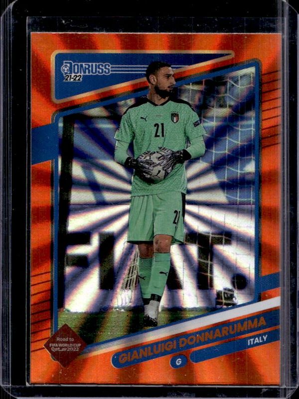 Gianluigi Donnarumma 2021 Donruss #77 Holo Orange Laser RAW