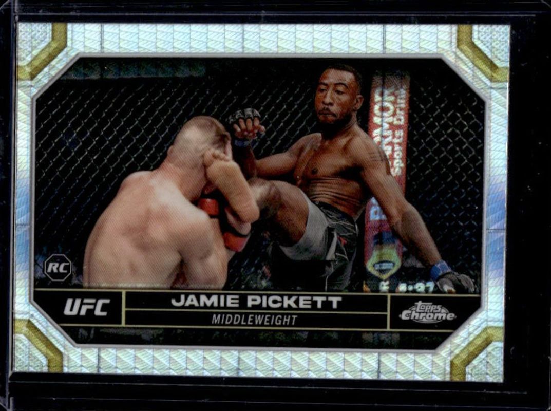 2024 Topps Chrome UFC #34 Prism Refractor