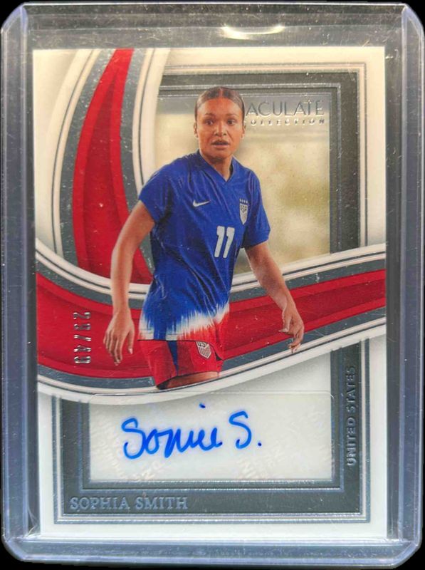Sophia Smith 2023 Immaculate #SS-SS Shadowbox Signatures - Silver RAW