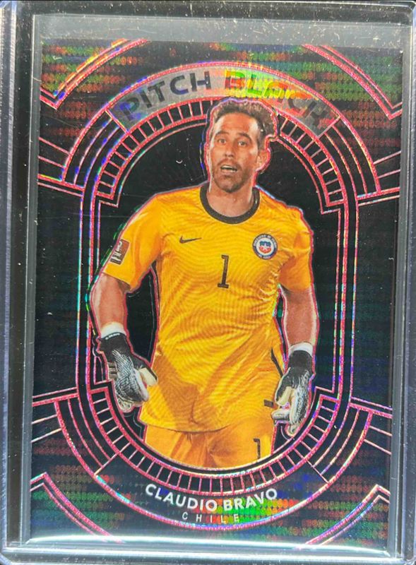 Claudio Bravo 2020 Obsidian #19 Pitch Black - Red Pulsar /28 RAW