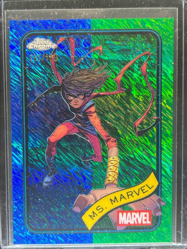 2025 Topps Chrome #130 Blue & Green Shimmer Refractor /199