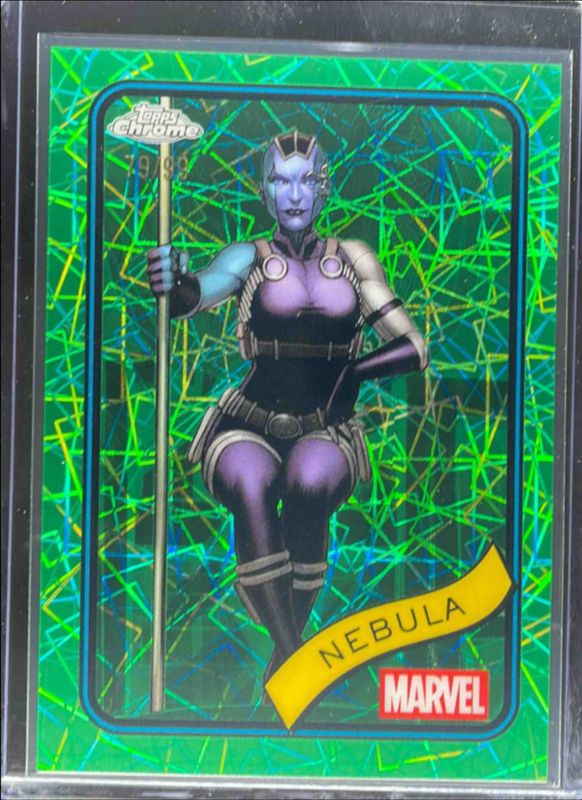 2025 Topps Chrome #167 Hulk Green Lazer Refractor /99