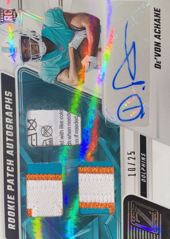De'Von Achane 2023 Zenith #209 Rookie Patch Auto - Silver /25 RAW