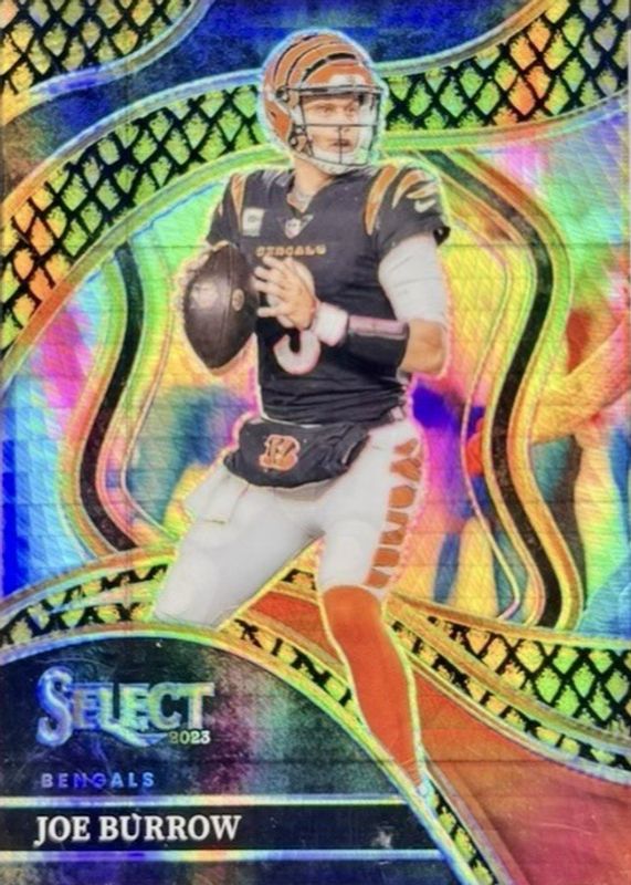 Joe Burrow 2023 Select #256 Club Level Gold Dragon Scale /10 RAW