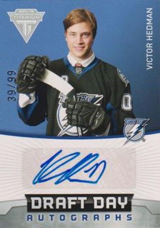 2011 Titanium #19 Draft Day Autographs /25