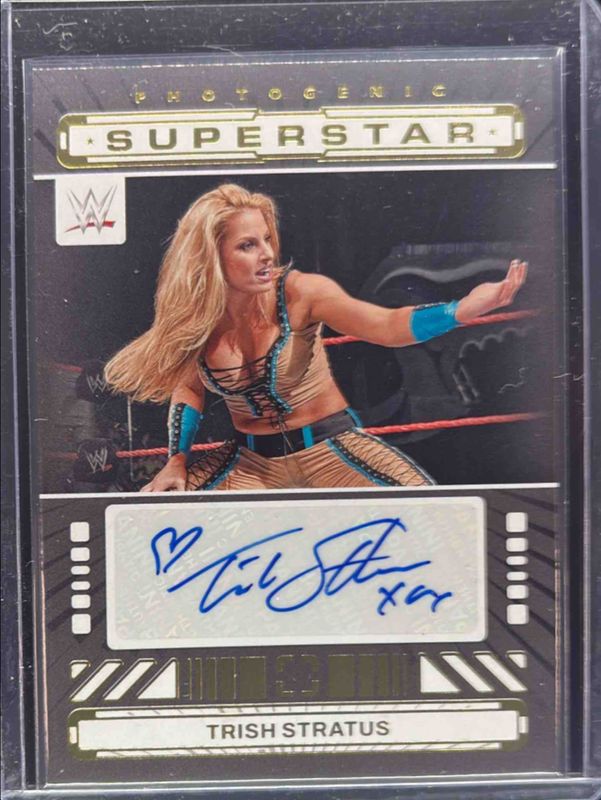 Trishes – Edits 限定300枚　レア盤 Trish Stratus 2024 Photogenic WWE #SG-TSR Superstar Signatures