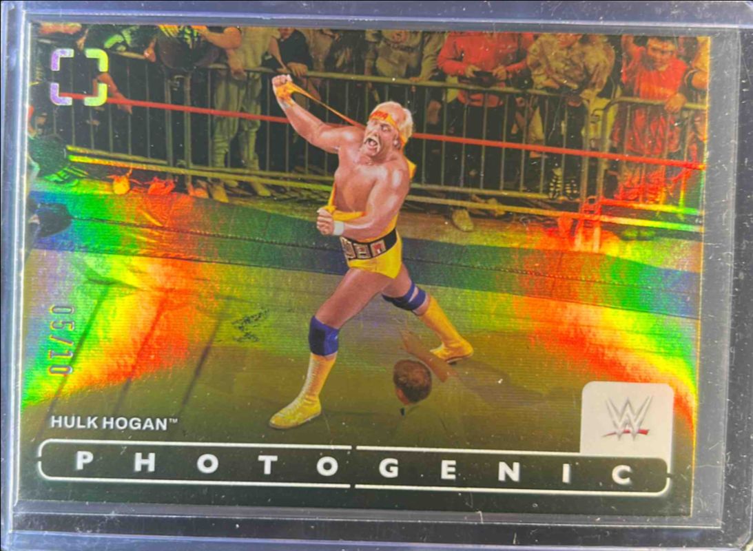 Hulk Hogan 2024 Photogenic WWE #72 Gold /10 RAW
