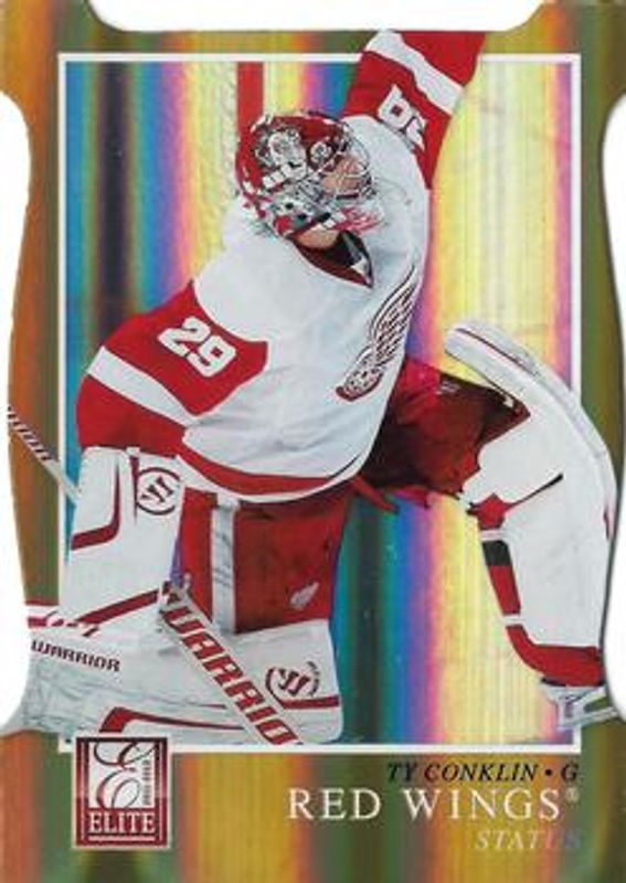 2011 Elite #119 Gold Status die-cut /10