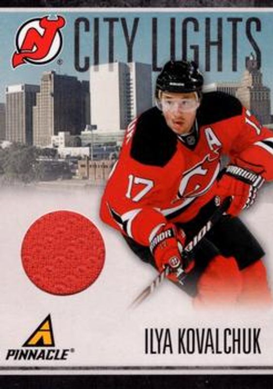 2010 Pinnacle #43 City Lights Materials /499