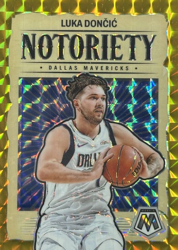 2023 Mosaic #8 Notoriety - Gold /10