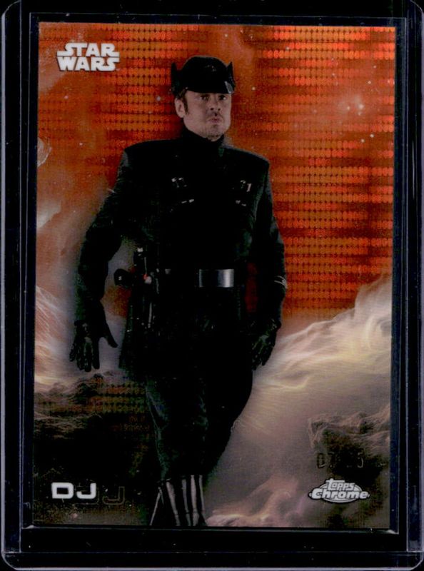 DJ 2025 Topps Chrome Star Wars #33 Orange Pulsar Refractor /25 RAW