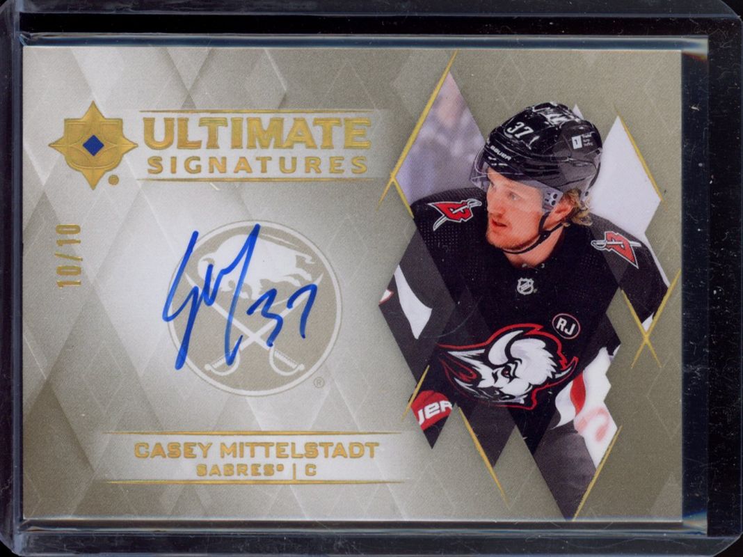 2023 Upper Deck Ultimate Collection #US-CM Ultimate Signatures - Gold /10