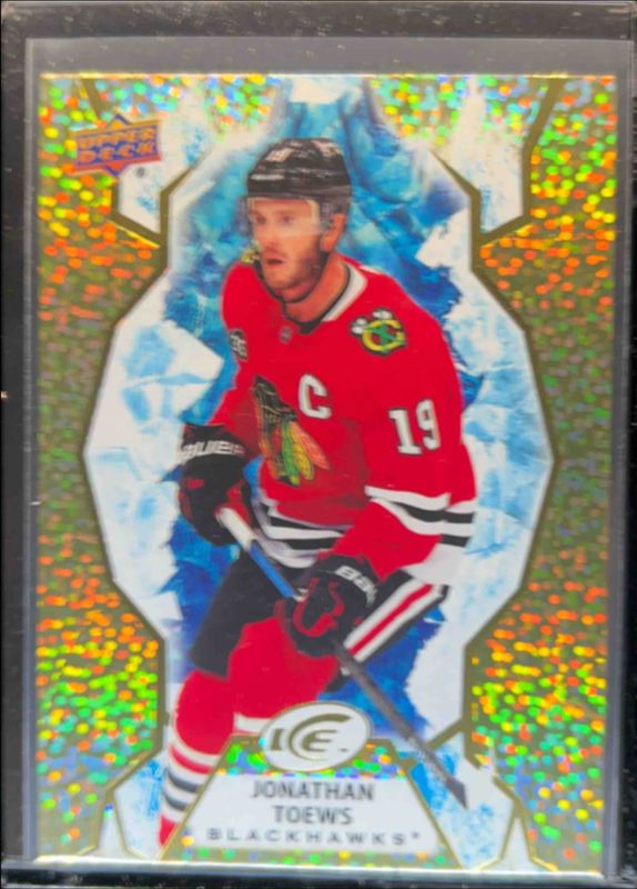 Jonathan Toews 2021 Upper Deck Ice #64 Gold /25 RAW