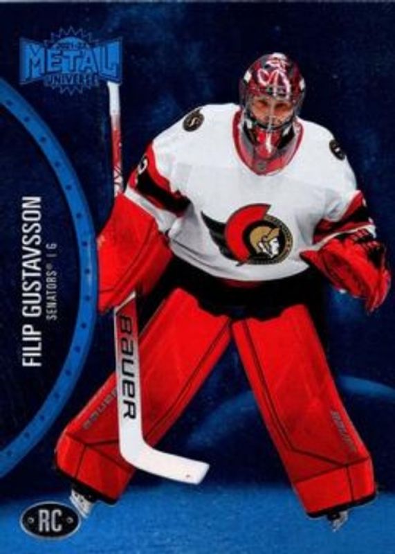 Filip Gustavsson 2021 Metal Universe #159 Blue Spectrum Rookie RAW