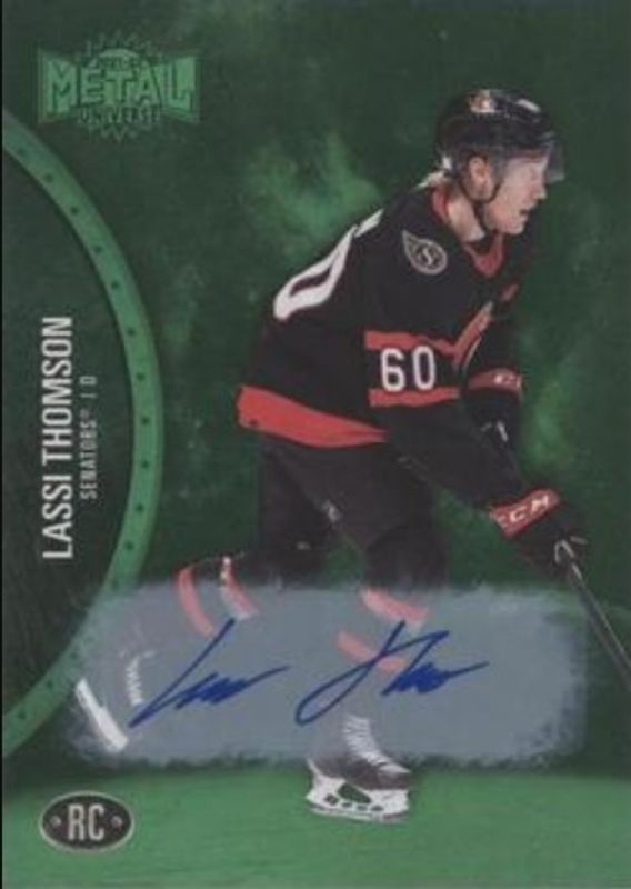 Lassi Thomson 2021 Metal Universe #194 Autographs Green /10 Rookie RAW