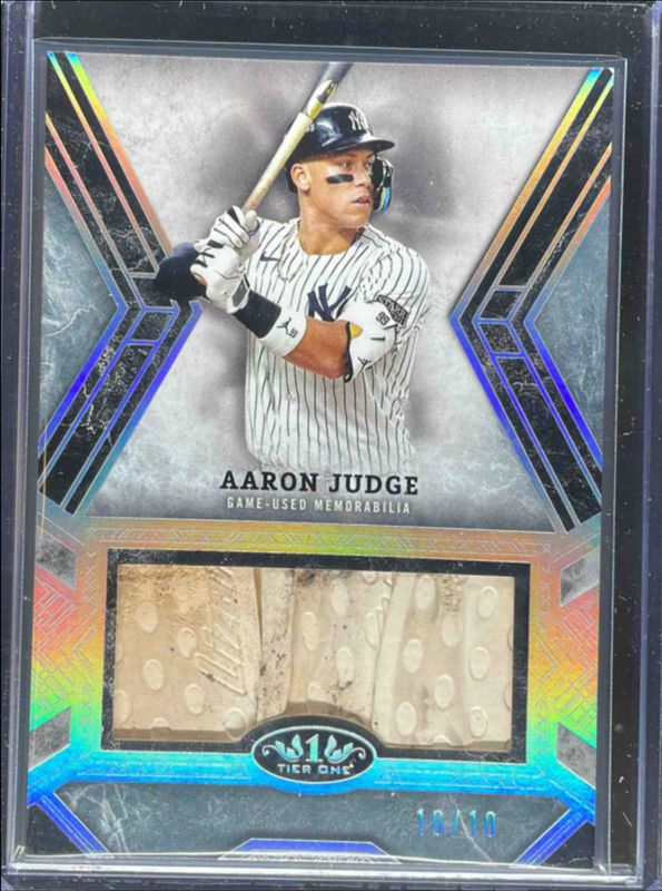 Aaron Judge 2025 Topps Tier One #GR-AJ Gripping Relics RAW