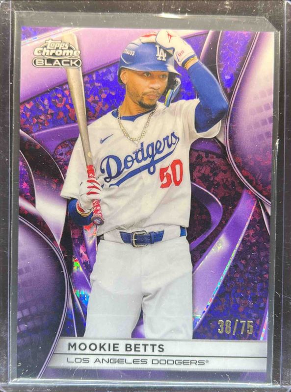 Mookie Betts 2025 Topps Chrome Black #128 Purple Mini Diamond Refractor /75 RAW