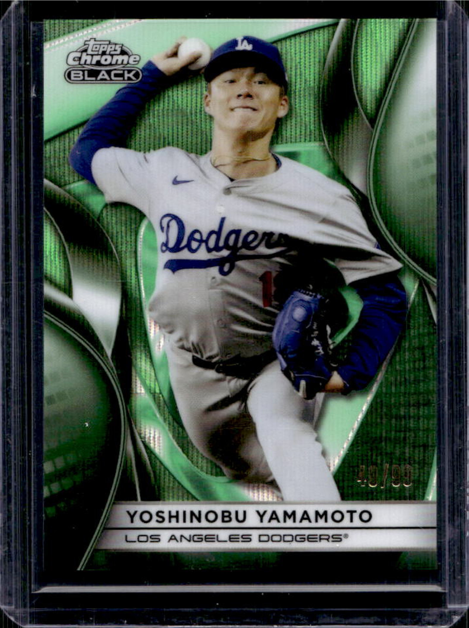 Yoshinobu Yamamoto 2025 Topps Chrome Black #64 Green Wave