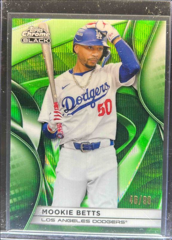 Mookie Betts 2025 Topps Chrome Black #128 Green Wave Refractor /99 RAW
