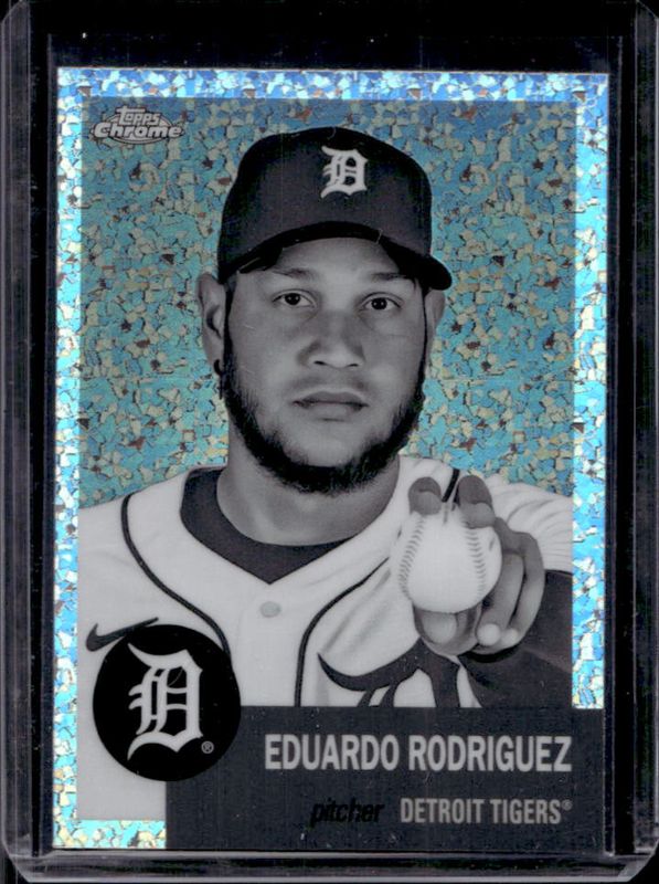 2022 Topps Chrome Platinum Anniversary #120 Black & White Mini Diamond Refractor