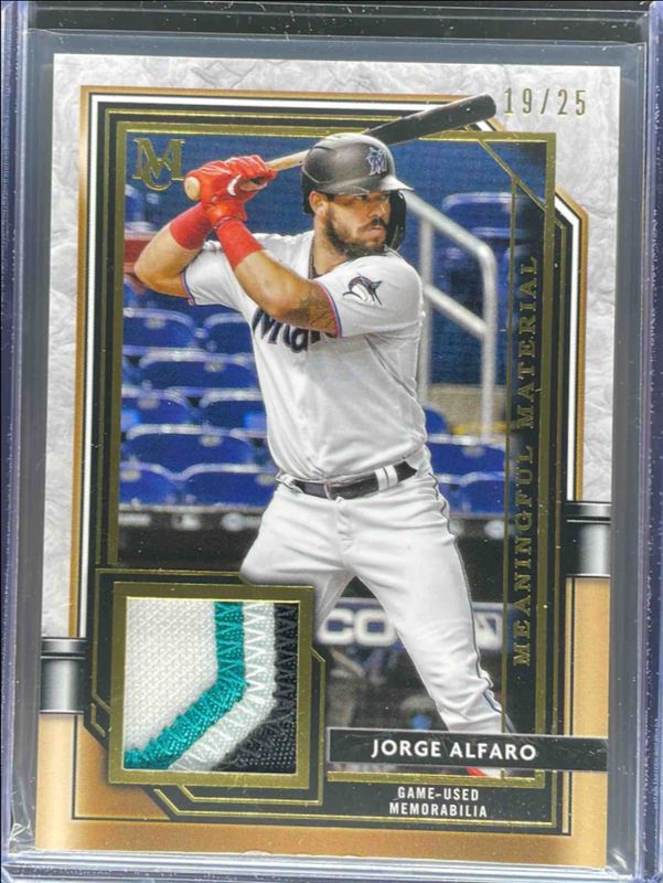 Jose Altuve 2021 Topps Museum Collection #MMR-JAL1 Meaningful Materials Relics - Gold /25 RAW