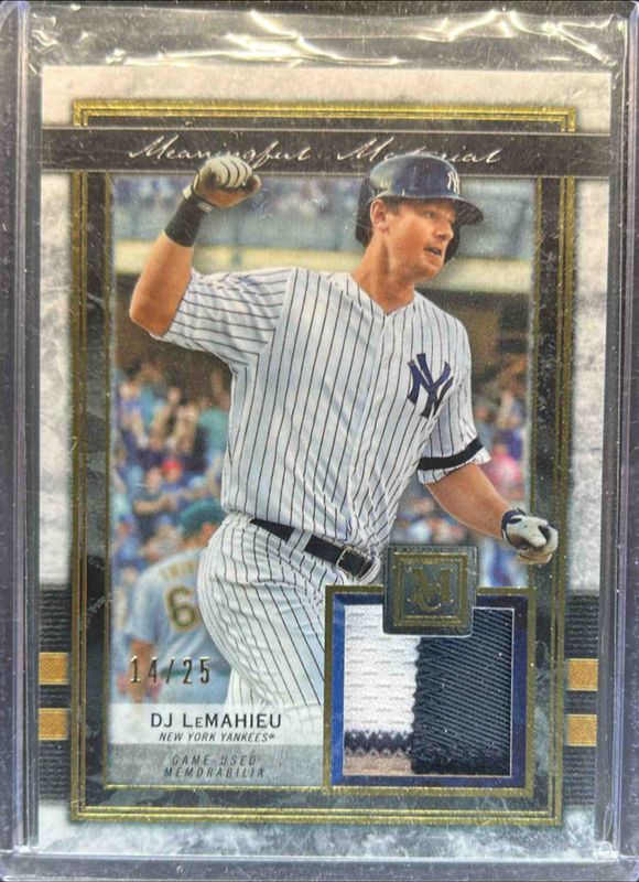 DJ LeMahieu 2020 Topps Museum Collection #MMR-DJ1 Meaningful Material Relics - Gold /25 RAW