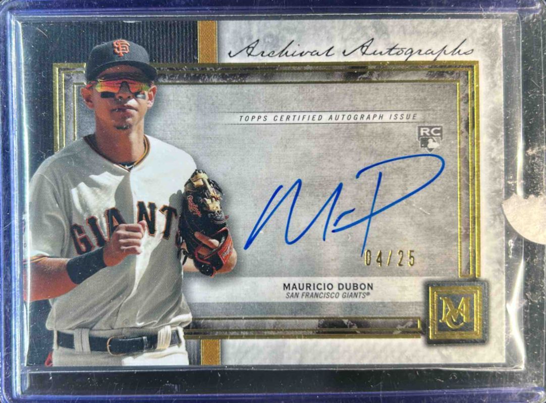 Mauricio Dubon 2020 Topps Museum Collection #AA-MD Archival Autographs - Gold /25 Rookie RAW