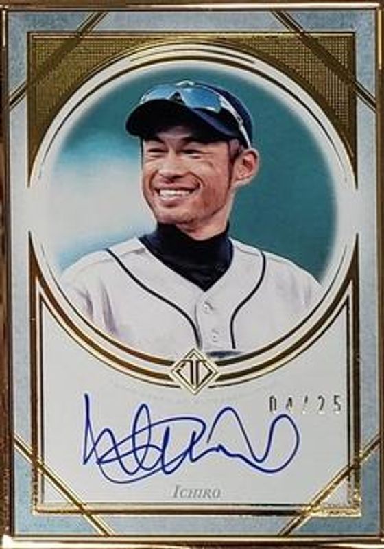 Ichiro Suzuki 2018 Topps Transcendent #TCA-I Transcendent Collection Autographs /25 RAW