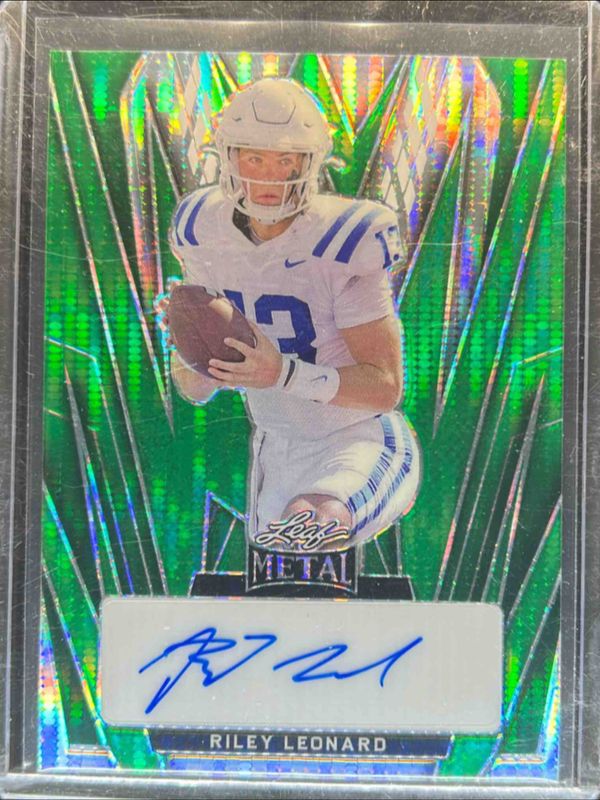 Riley Leonard 2024 Leaf Metal #BA-RL1 Autographs - Pulsar Green /1 RAW