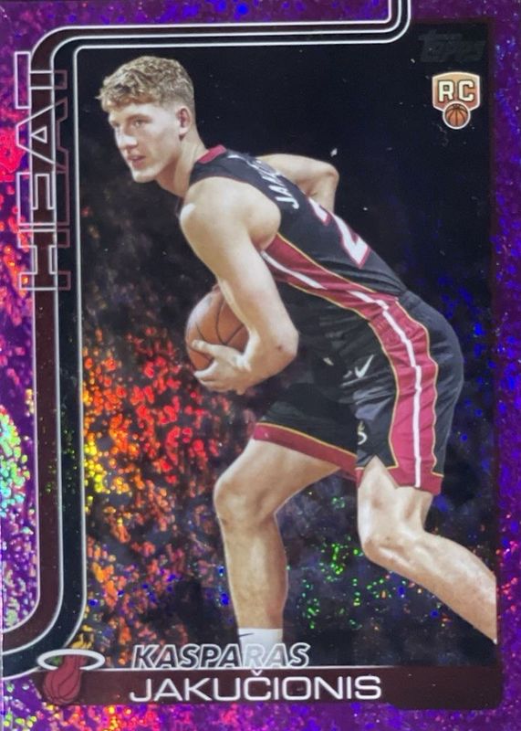 2025 Topps #220 Pink Holo Foil